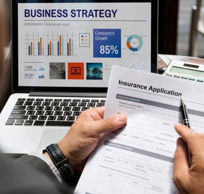 business-man-insurance-application-form-concept-JBX7ME6.jpg Diagnosi rischi